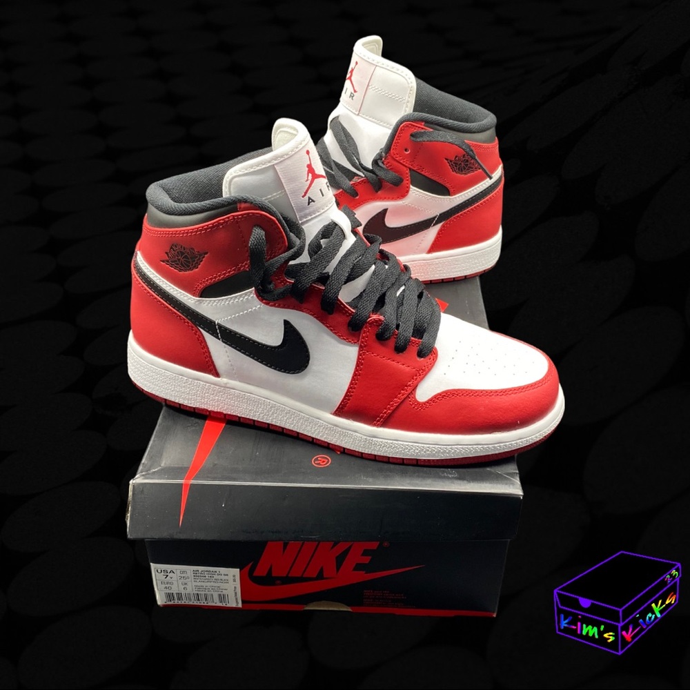 Air Jordan 1 Retro OG GS ‘Chicago’ 2013